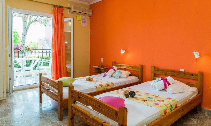 Agios Sostis Apartment | Roussa Beach Studios