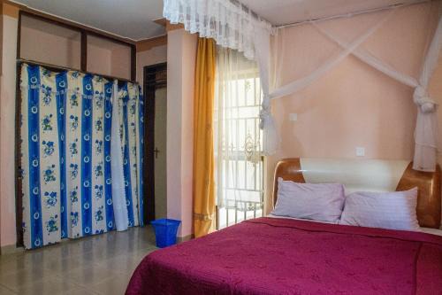 Arua Hotel | Royal Crane Resort