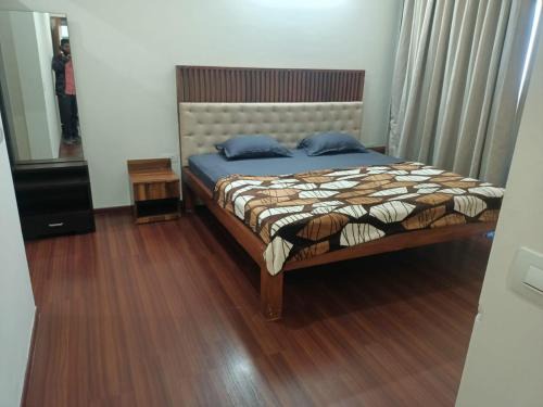 Hadapsar Apartment | Royal Nest 3 Rooms appt