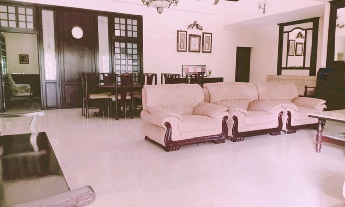 Perumbaikad House | Royal Palm Resort, Kottayam - A True Hidden Gem