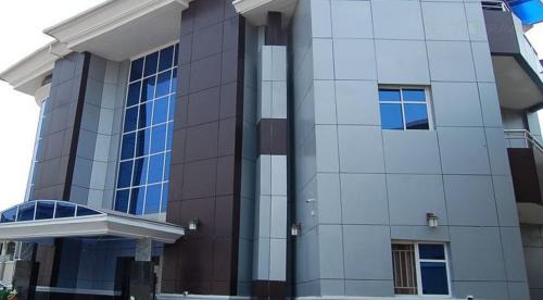 Asaba Cabin | Royal Park Hotel Suite - Standard