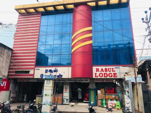 Ilaiyankudi Cabin | Royal Rasool Residency