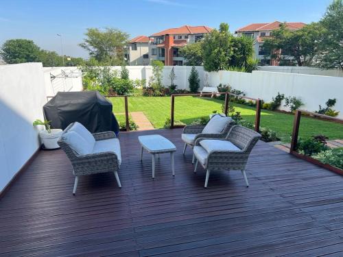 Greater Johannesburg Metropolitan Area Apartment | Royal Xtian Elegant 3 bedrooms