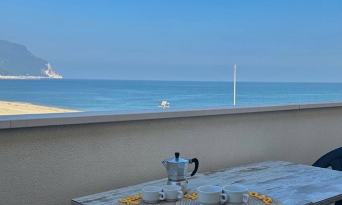 Marcelli Apartment | RS322 - Marcelli, seafront two-room apartment with beach included