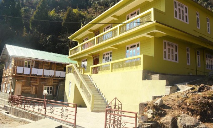 Lachung Hotel | Rufina Lachung de'CROWN