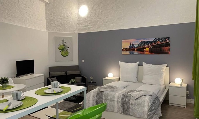 Neustadt-Sued Apartment | Ruhiges und Saniertes Studio in Bester Südstadtlage