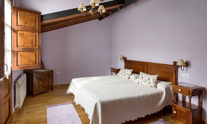 Villaviciosa Cottage | Rural apartment La Casona de la Roza for 6 people