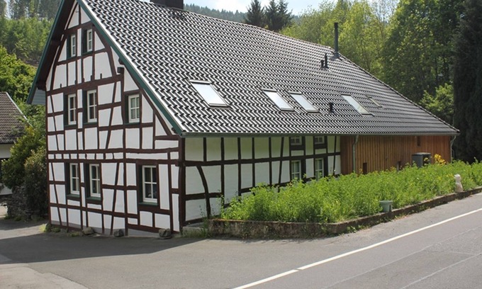 Simmerath House | Rurtalgarten - listed half-timbered house near the River Rur
