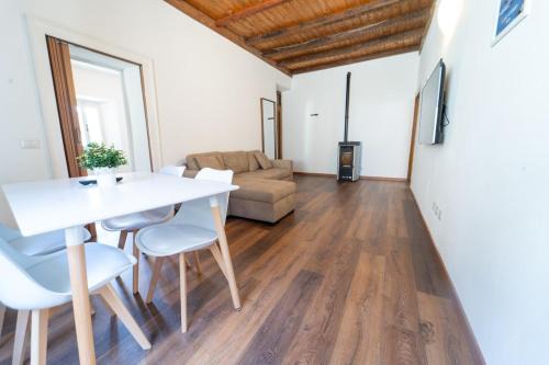 Centro Valle Intelvi Apartment | Rustic apartment in the heart of the Val d'Intelvi