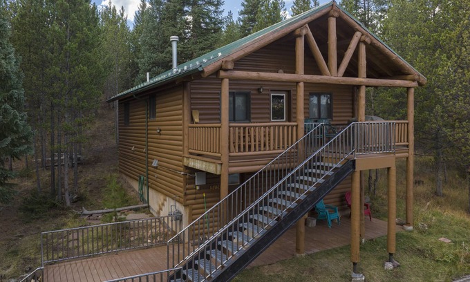 Summit Cove House | Rustic Cabin in the Mountains, Minutes to Keystone Resort