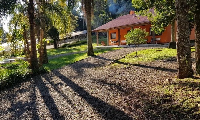 Tijucas do Sul Cottage | Rustic cabin | Pool | Lake | Barbecue