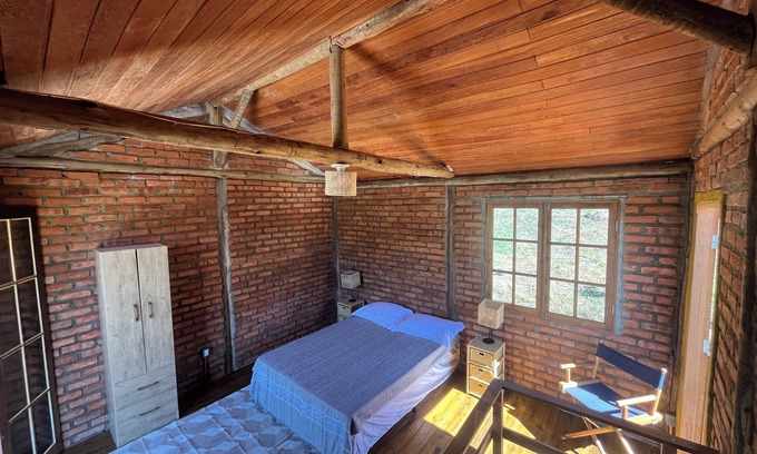 Baependi Cottage | Rustic Chalet in Serra da Mantiqueira, spectacular view, total privacy