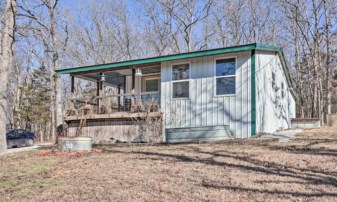 Flemington Cabin | Rustic Retreat - Steps to Pomme De Terre Lake