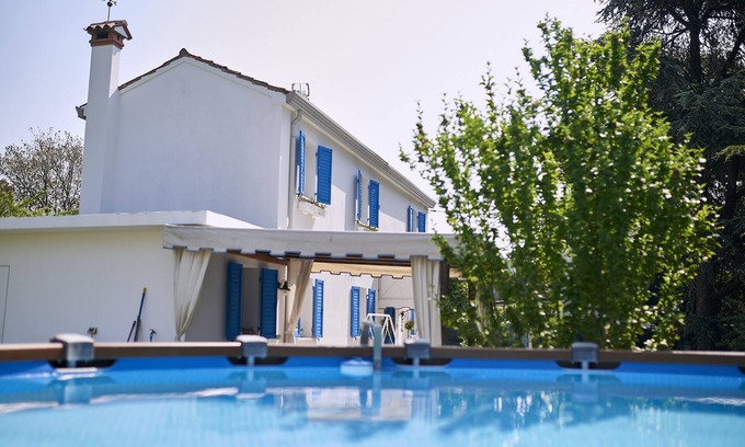 Ca' Pirami Villa | Rustic villa with huge garden and swimming pool