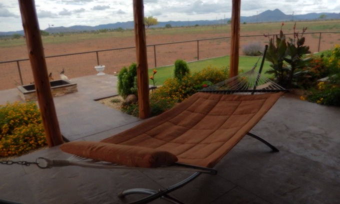 Alpine House | Rustic Western Experience With Hot Tub For Stargazing - No Extra Fees