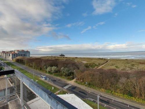Blankenberge Apartment | Ruzettelaan 183 T11 bus 192