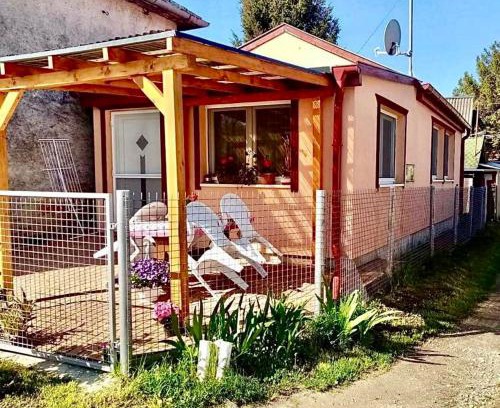 Buzsak House | Sára Vendégház Buzsák