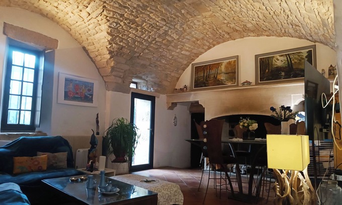 Monteils House | Séjournez Dans un Lieu Chargé D'histoire Entre mer et Cévennes