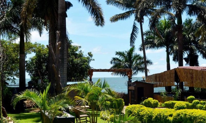 Entebbe Apartment | Saffron Beach Bistro & Cottages - Executive Room 3