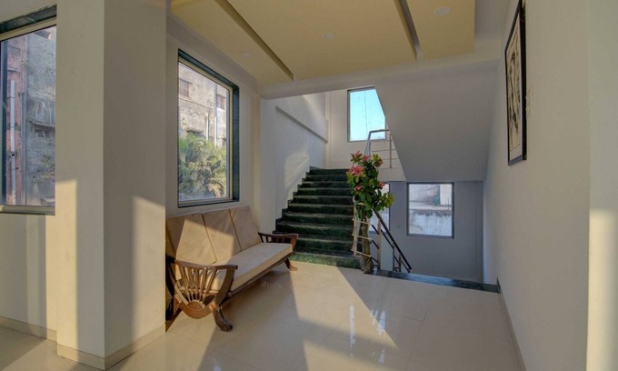 Pirangut Hotel | Saiba Residency