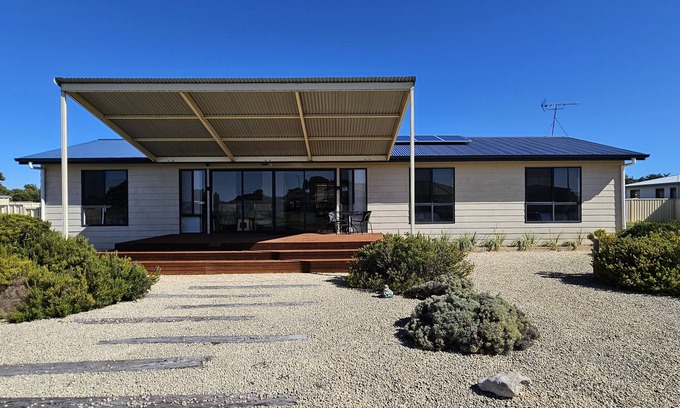 Waterhouse House | Sail Away - Great Entertainer