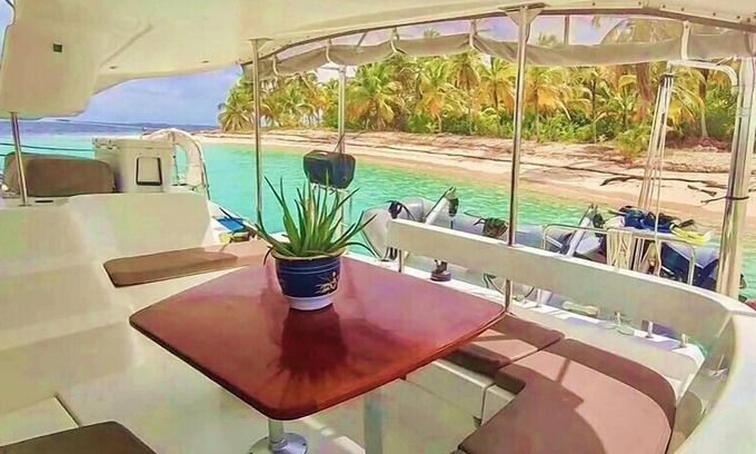 Carti Tupile Boat Rental | Sail San Blas on a Private Crewed All-Inclusive Catamaran