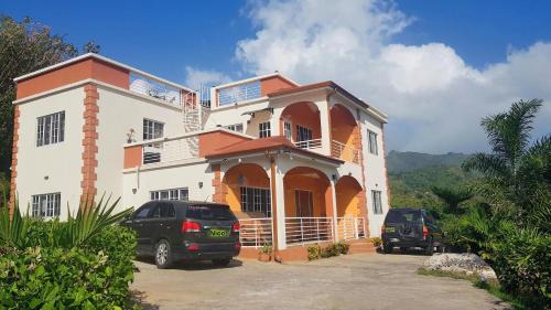 St. George's Apartment | Saint George's Romantic Getaway Suite