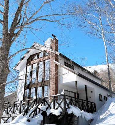 Rusutsu Ski Chalet | Sakura chalet 5 minute walk to the Rusutsu Resort