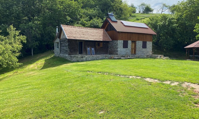 Carasova Cabin | Salaš u Bregu