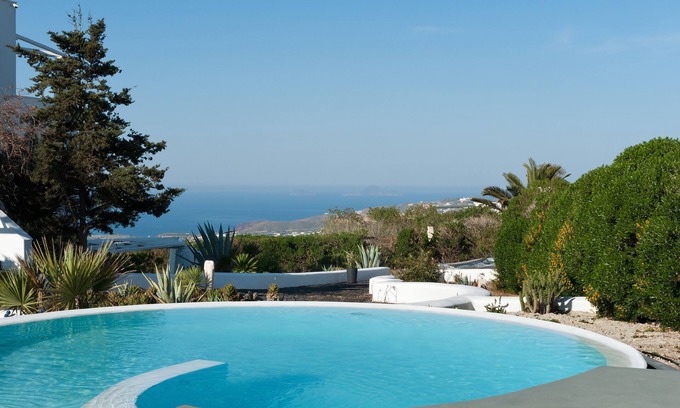 Santorini Villa | Saligari Villa with private pool & outdoor hot tub