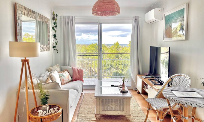 East Ballina Apartment | Salt - Relaxed Coastal Vibes, Bay Views, Dog Friendly 🐾