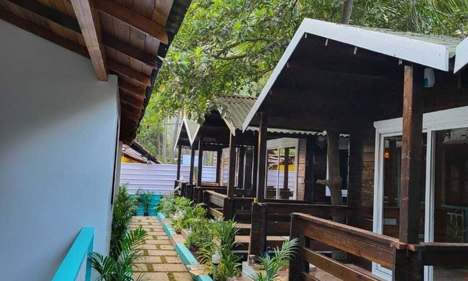 Palolem Hotel | Sand Tent Beach House