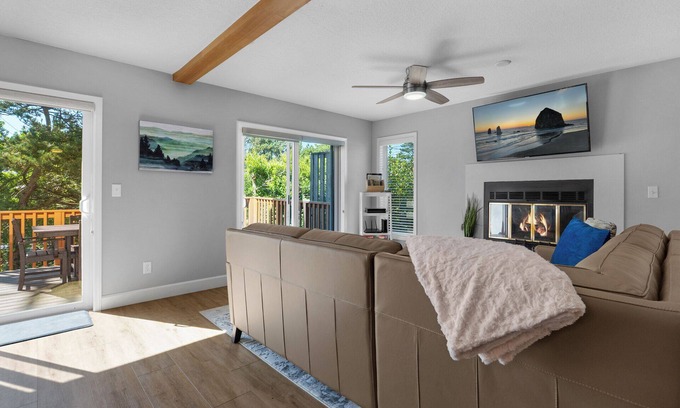 Tolovana Park Condo | Sandcastle B-4 Condo - Includes Garage/Pool/EV Charger -1.5 blocks to the beach