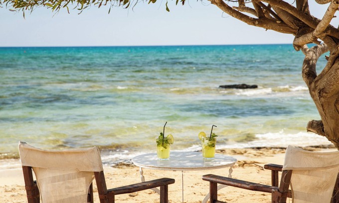 Agios Athanasios Apartment | Sanders Elgio - Cute 2-bdr Apt With Balcony