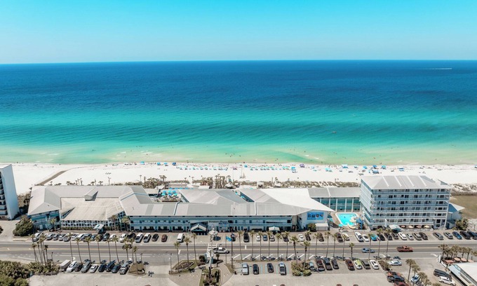 West Panama City Beach Hotel | Sandpiper Beacon Beach Resort
