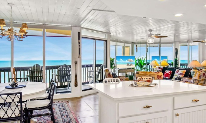Port Aransas Condo | Sandpiper Condominiums 702, Panoramic Gulf Views w/direct access to Mustang Island/Port A beaches.