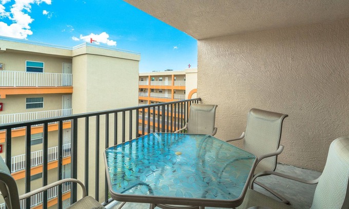Madeira Beach Condo | Sandy Shores 509 2 BR Condo on the Beach
