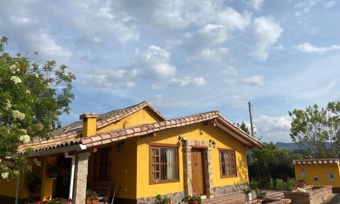 Firavitoba Cabin | Santa Isabel Km 1 Vía Firavitoba - Iza