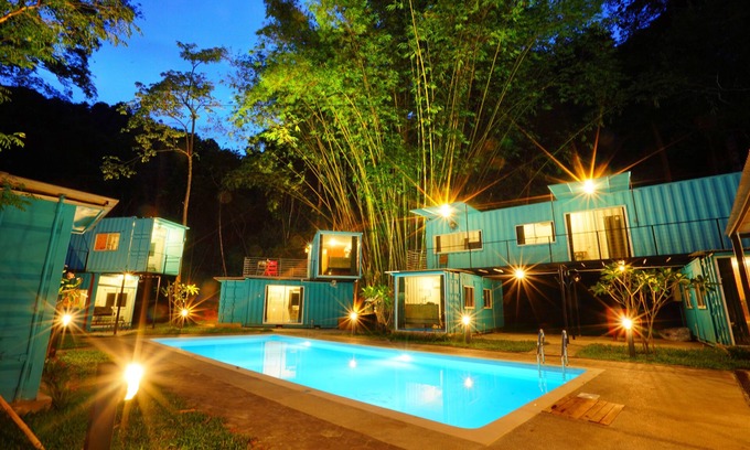 Hulu Selangor House | Sarang by the brook