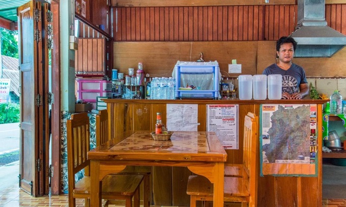 Chong Kham House | Sarm Mork Guesthouse