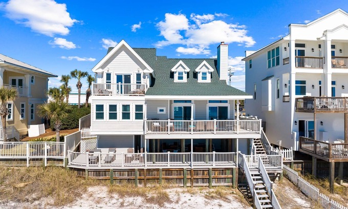 Miramar Beach House | Save Oct-Dec*OnTheBeach*ExtraBeachSvc*BchGear