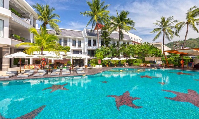 Patong Resort | Sawaddi Patong Resort & Spa by Tolani