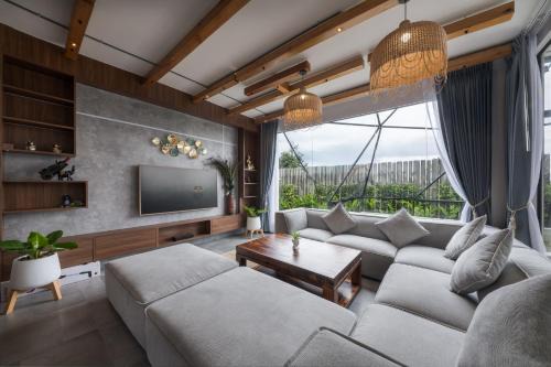 Hin Lek Fai Villa | Sawasdee pool villa, Hua Hin