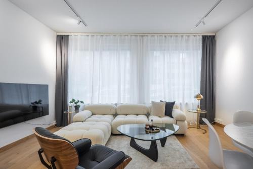 Hietalahti Apartment | Scandinavian Design Townhouse with Private Sauna