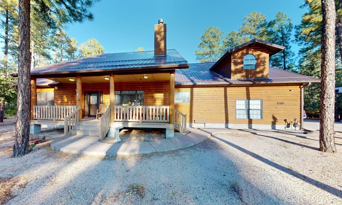 Pinetop Cabin | Scenic and spacious cabin with full kitchen, gas grill, board games, W/D, & AC