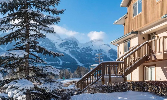 Harvie Heights Condo | Scenic Family Getaway with Hot Tub and Park Access