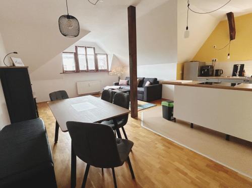 Naumburg Apartment | Schöne 2 Zimmer Wohnung am Zentrum von Naumburg