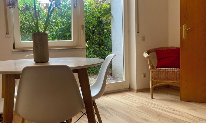 Ihringen Apartment | Schöne, Moderne Ferienwohnung in Ihringen am Kaiserstuhl für 2 Personen
