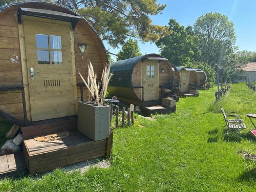 Gumpoldskirchen Other | Schlaffass - Schlafen im Holzfass Thallern