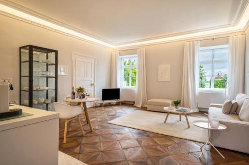 Immenstaad am Bodensee Apartment | Schloss Kirchberg -Appartment Fleur